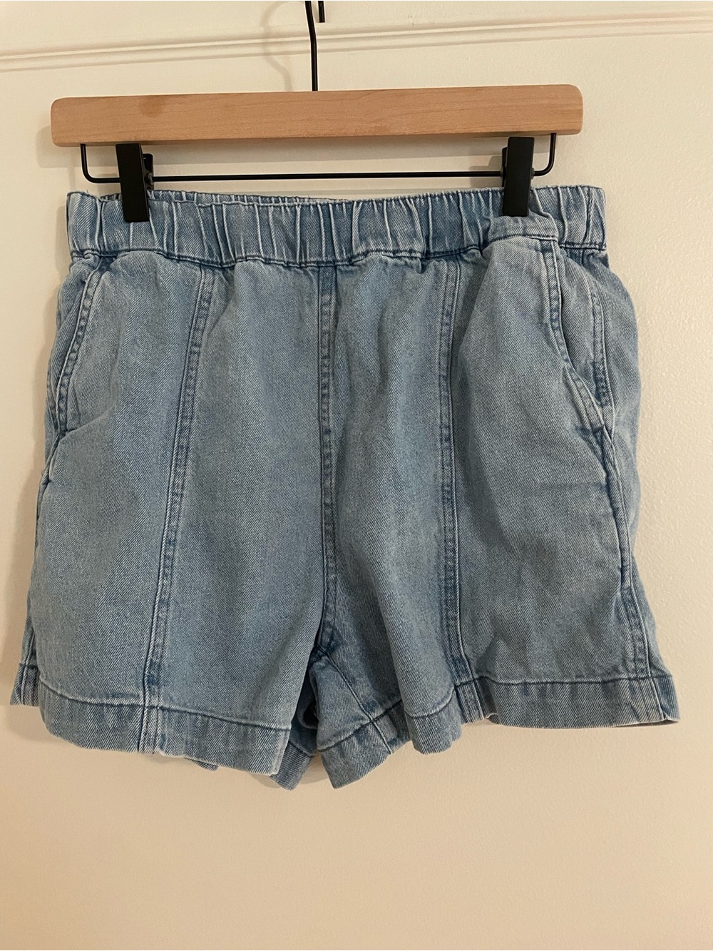 Madewell XS pull on denim shorts